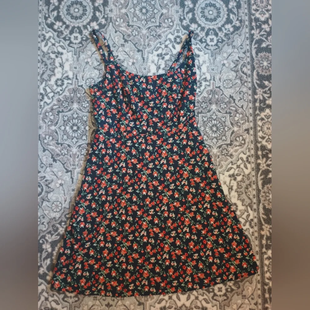 Old Navy Linen Mini Dress Small Ditsy Floral Smocked Cottage Preppy Americana - Picture 2 of 16